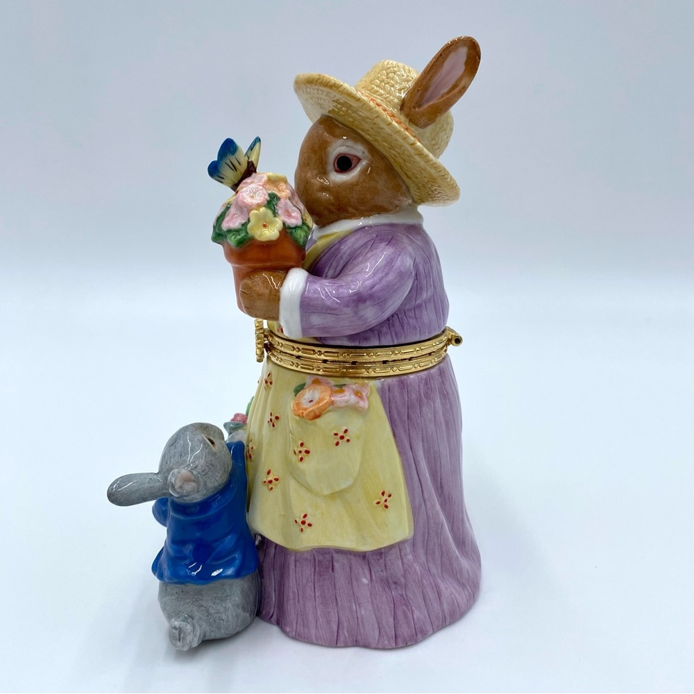 Vintage CWC Mother & Child Rabbit Flower Garden Trinket Box Spring Easter Decor - Picture 4 of 11